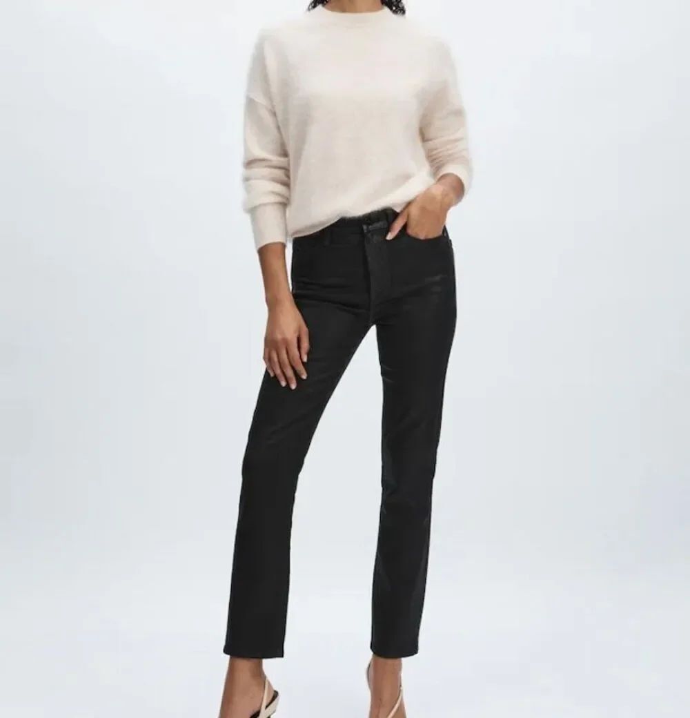 NWOT Paige women’s black coated, straight leg jeans sleek modern, 32/28